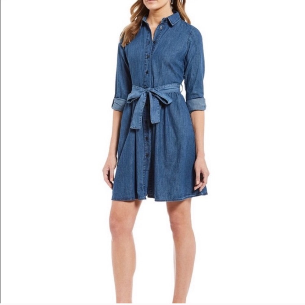 Draper James. Chambray Soft denim color